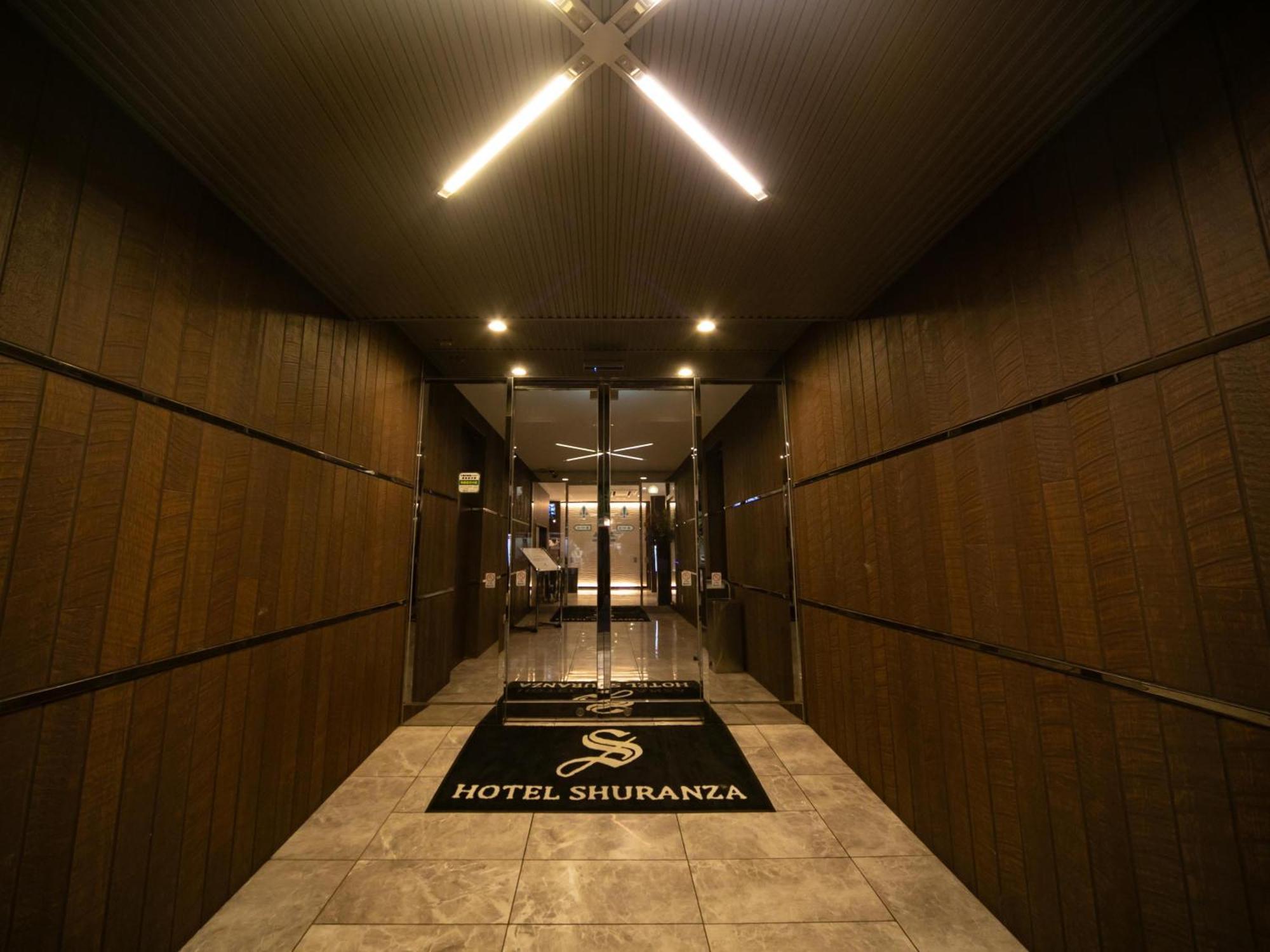 Hotel Shuranza 3*